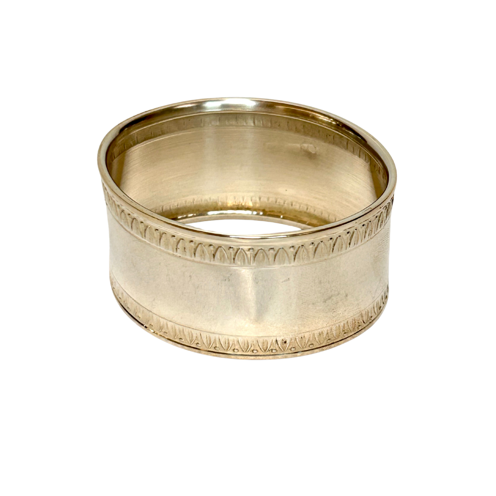 Legatovaglioli ovale liscio in argento 800