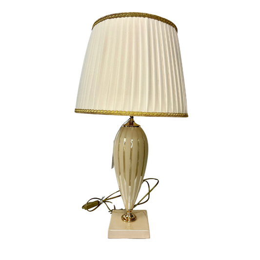 Lampada Luigi Greco con base in porcellana Champagne e bianca con finiture in oro - rif. 2885G